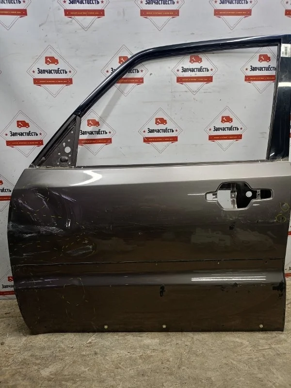 Дверь передняя левая Mitsubishi Pajero 4 5700A451