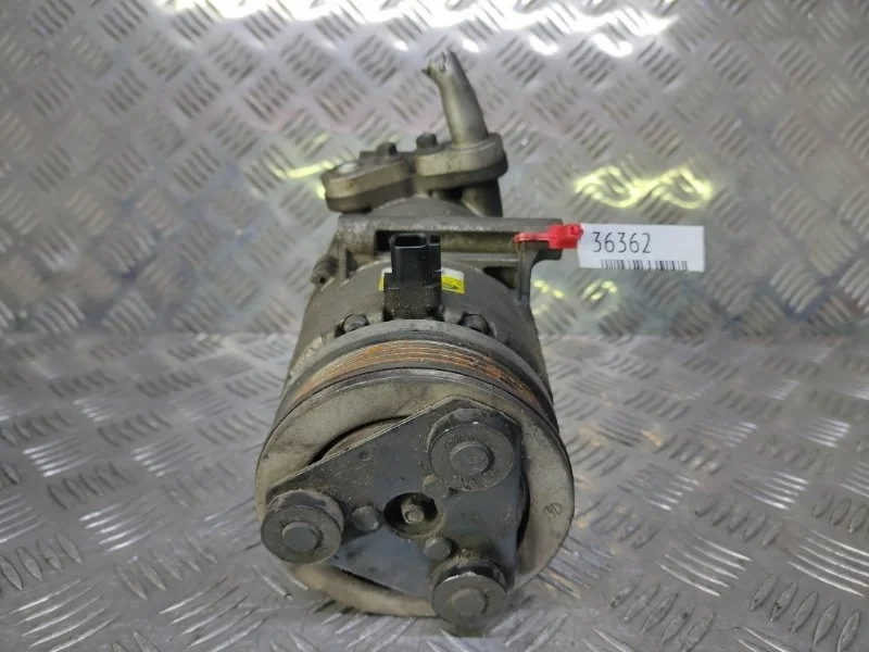 Компрессор кондиционера Ford Focus 2