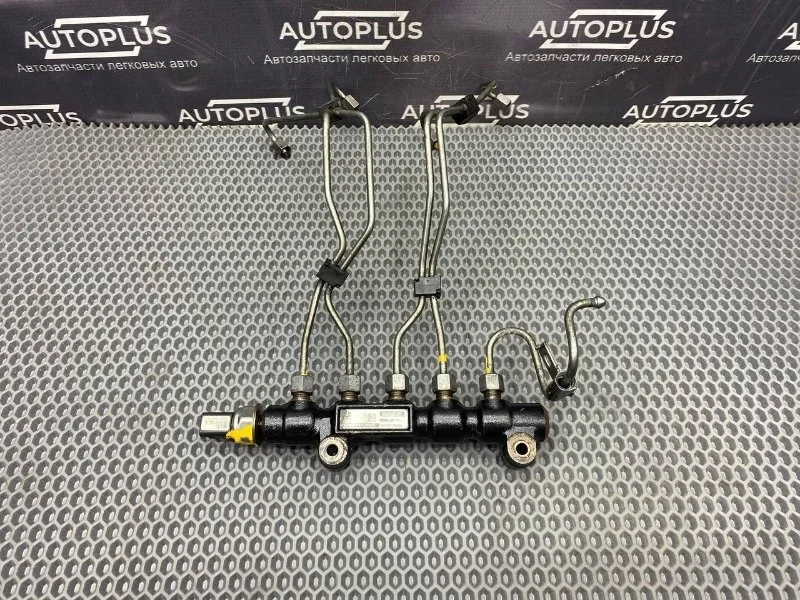 Топливная рампа Peugeot Partner 2009 9654592680 9HX