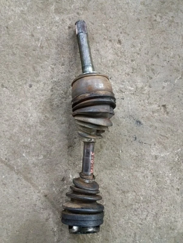 Полуось передняя правая (приводной вал, шрус) Toyota Land Cruiser (100) 1998-2007 2004 Внедорожник