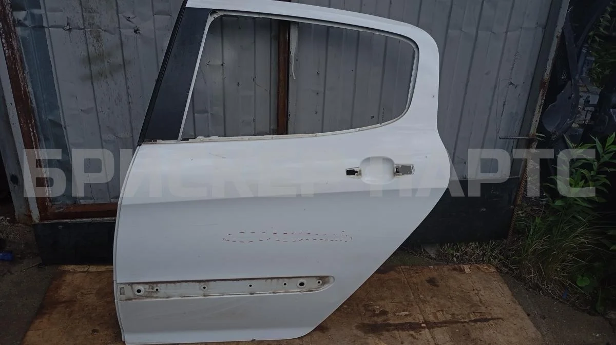 Дверь задняя левая Пежо 308