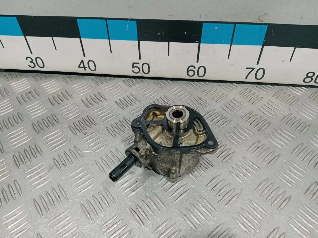 [Б/У] Вакуумный насос Mercedes om 651 [Код: 00636860 ]