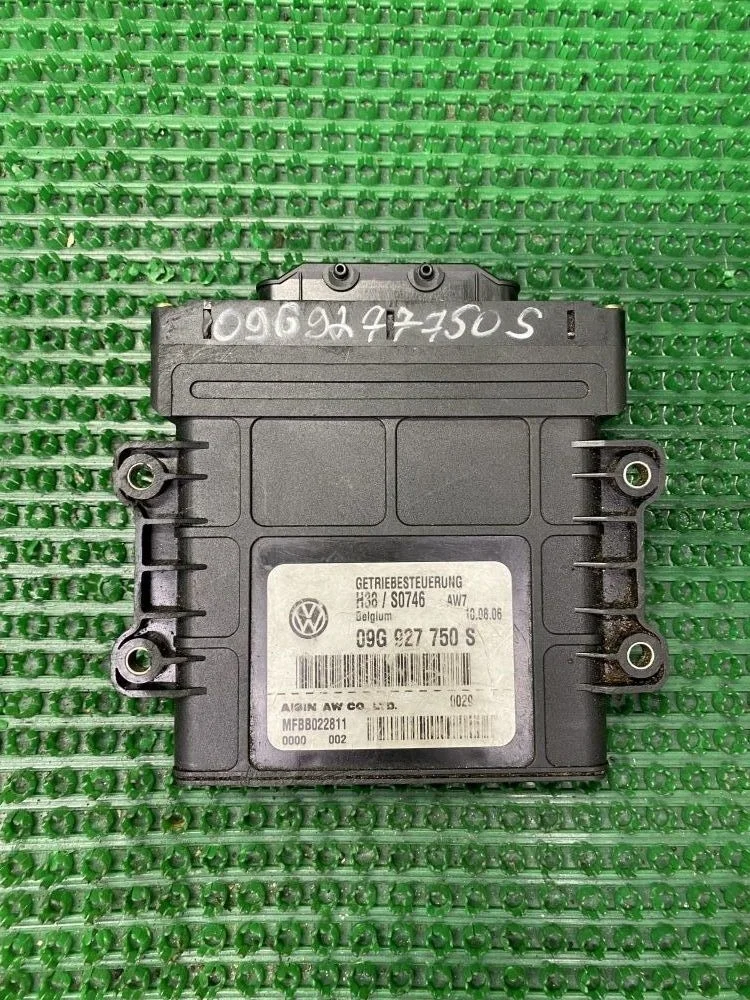 Блок управления АКПП 09G927750S Passat B6 (2005—2010) В наличии