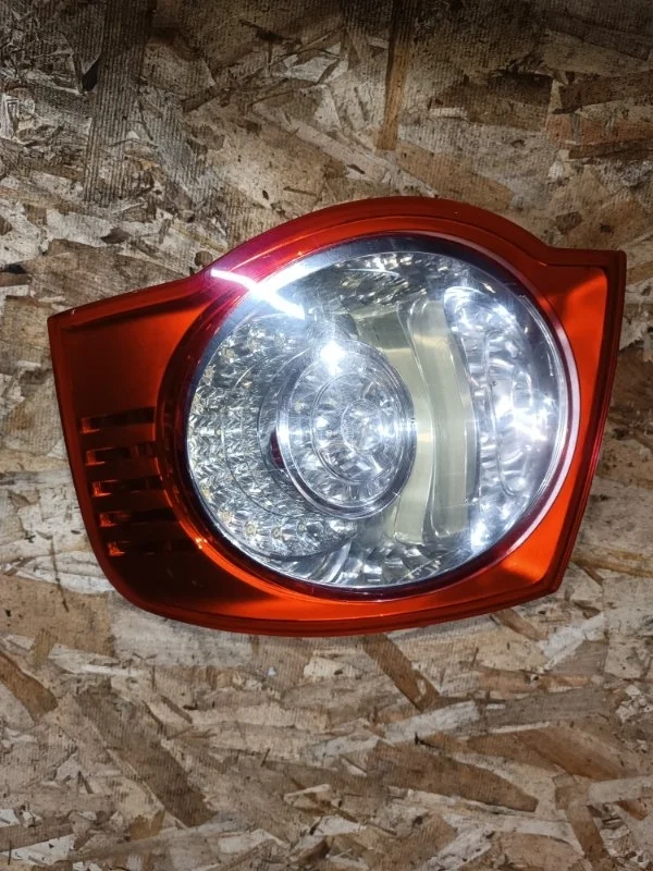 Фонарь Volkswagen Jetta 2009 5