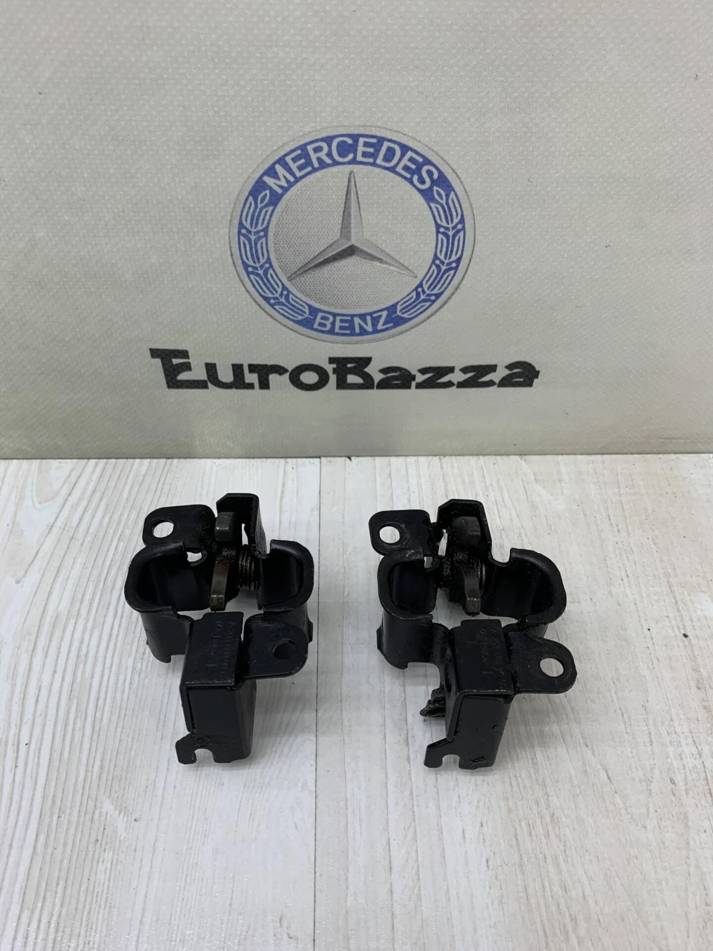 Замок капота Mercedes W211