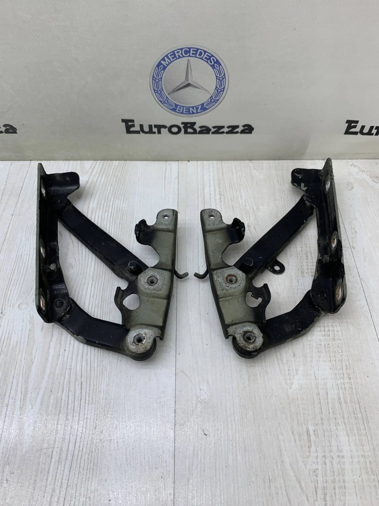 Петли капота Mercedes W211