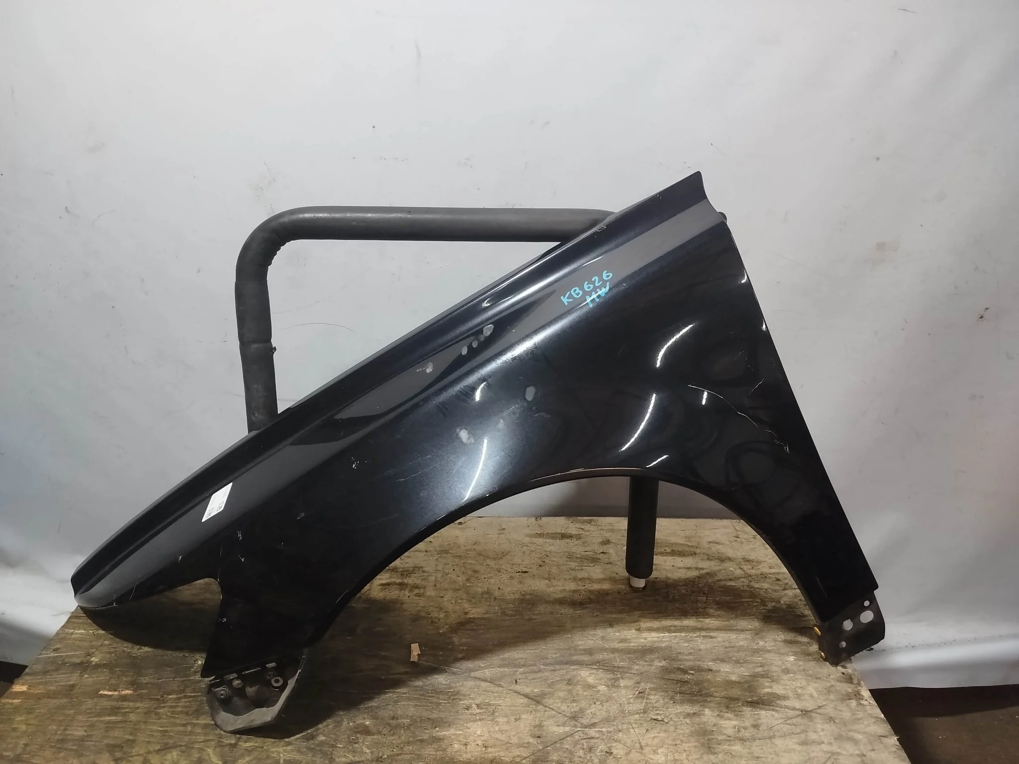 КРЫЛО VOLVO S40 V50 MS MW 31297540 ПЕРЕДНЕЕ ЛЕВОЕ черный KB626