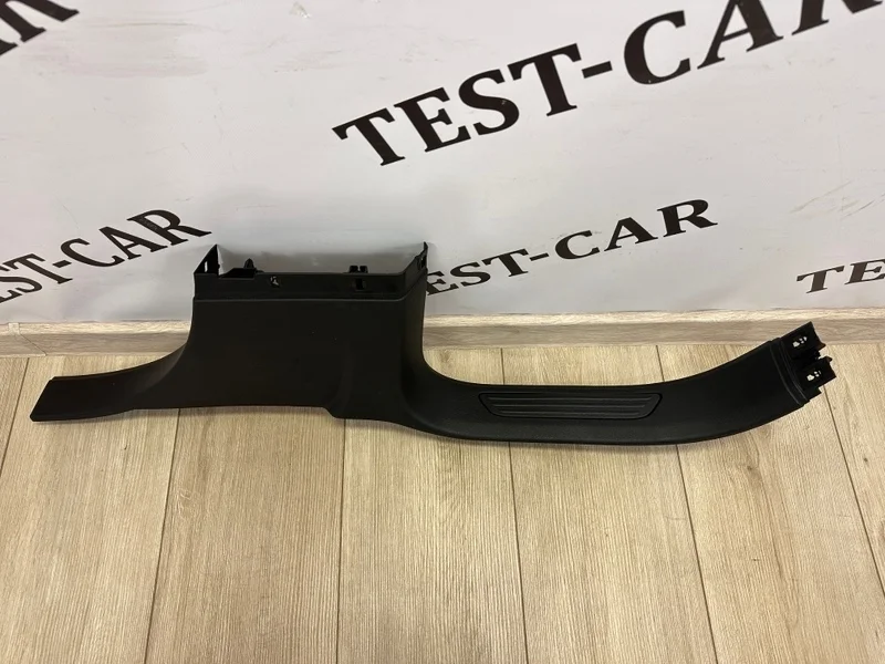 Накладка порога внутренняя VW Touareg 2 2010-2018 7P