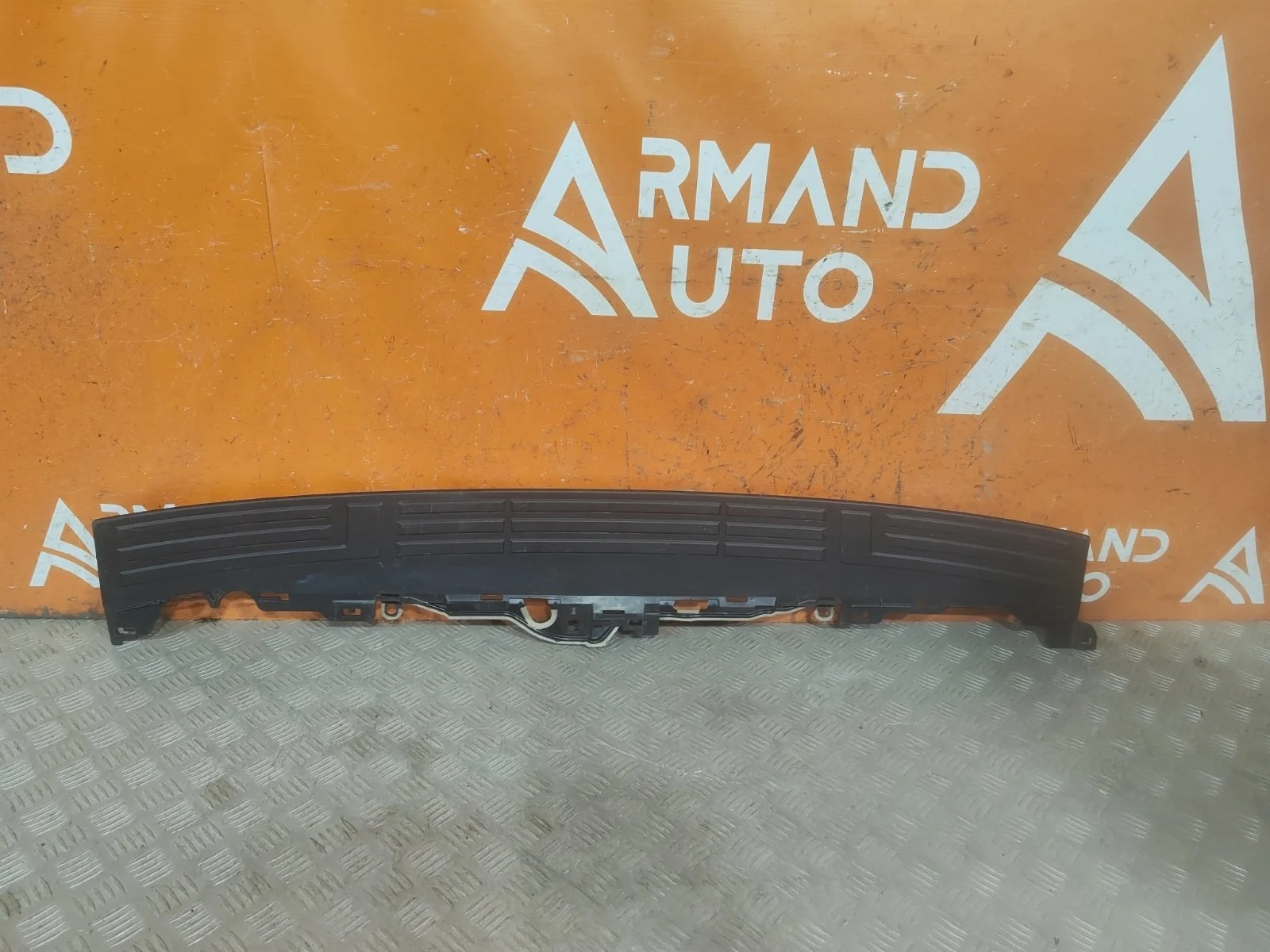 Накладка бампера верхняя Toyota Land Cruiser Prado 2009-нв 150