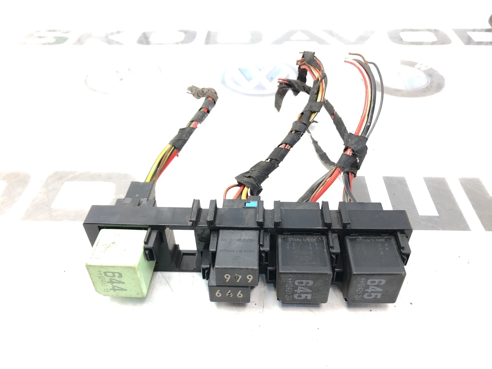 Блок реле Volkswagen Passat Cc 2012 4H0951253A 1.8 CDAB