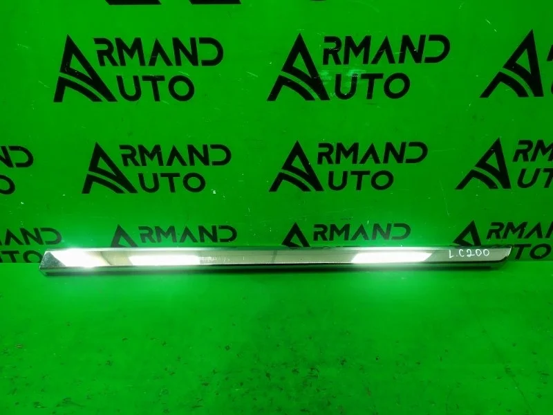 Молдинг двери TOYOTA LAND CRUISER 2015-2021 200