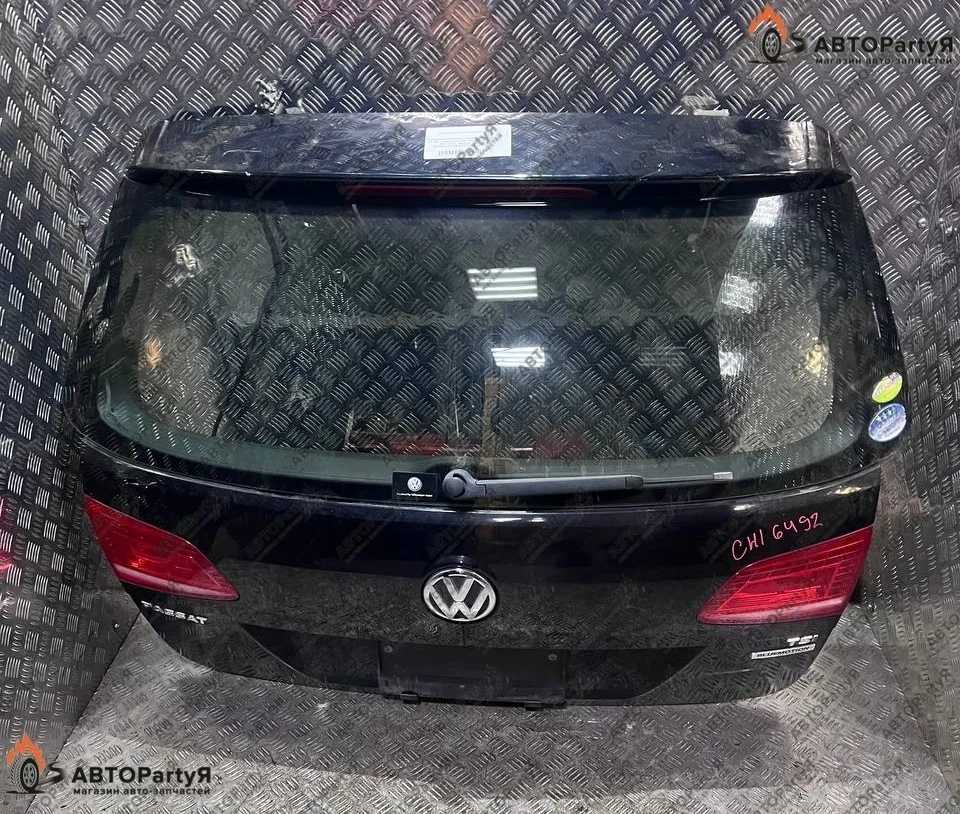 Крышка багажника задняя  Volkswagen (Фольксваген) Passat B7 Универсал  Черный