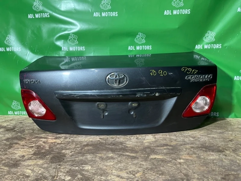 Крышка багажника Toyota Corolla 2006-2012 150