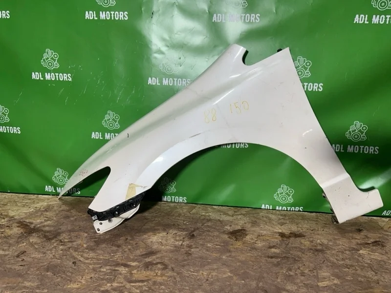 Крыло Honda Civic 8 2006-2011 4D