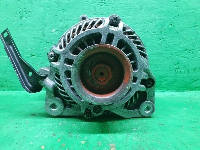 Генератор Honda Civic 8 2006-2012 4D