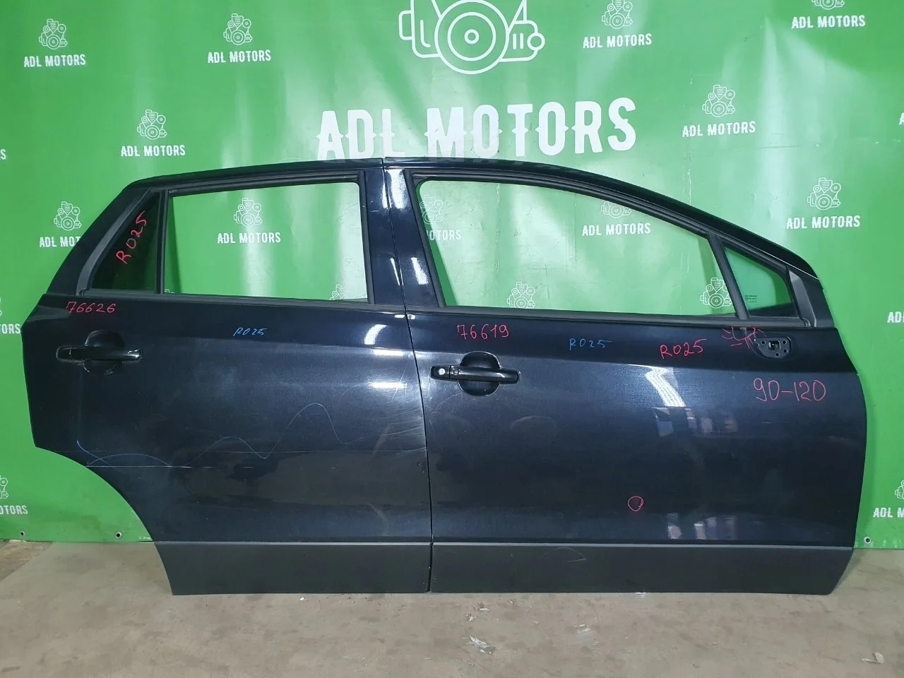 Дверь Suzuki SX4