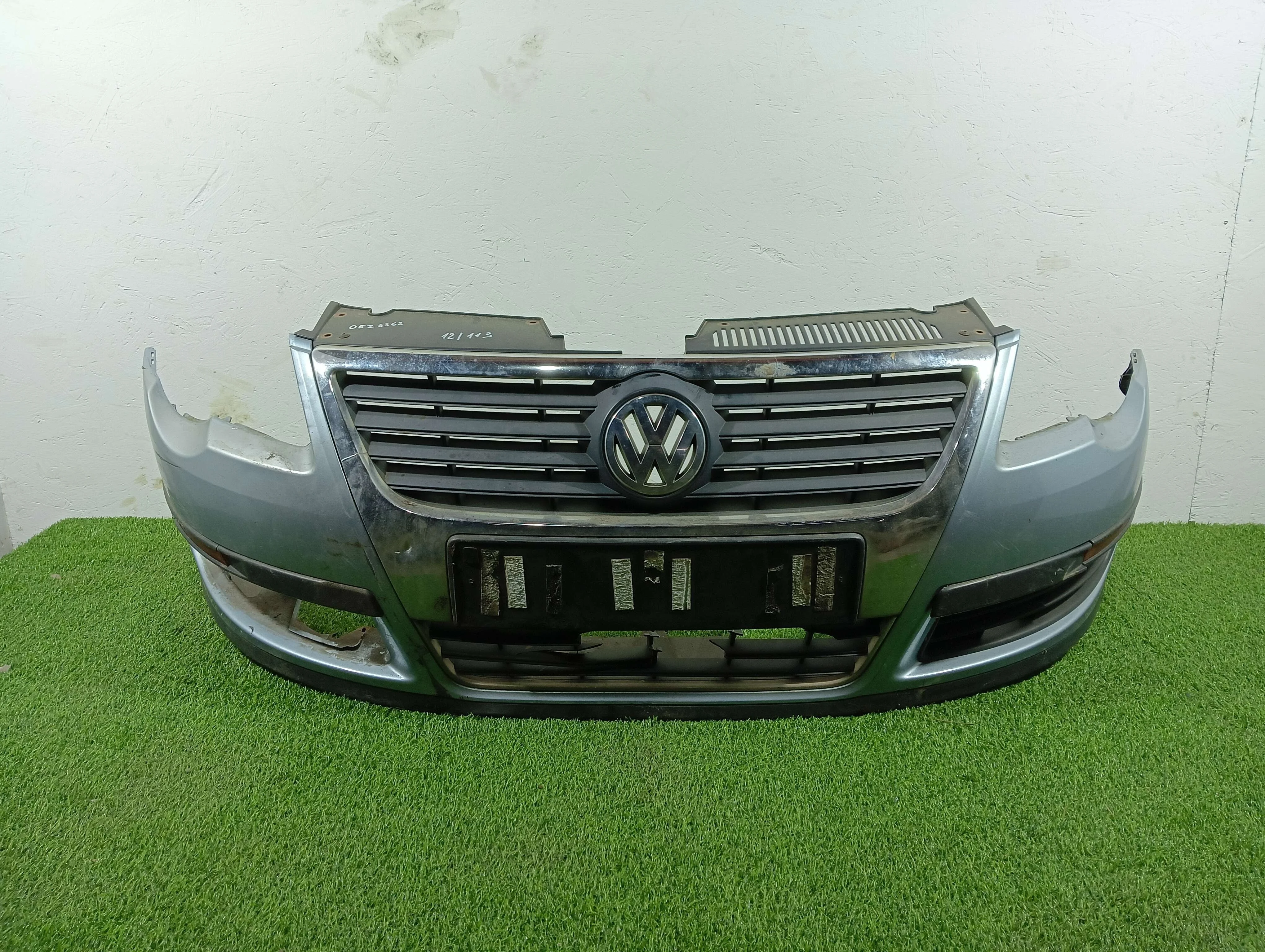 бампер передний Volkswagen Passat 2.0 дизель 2009