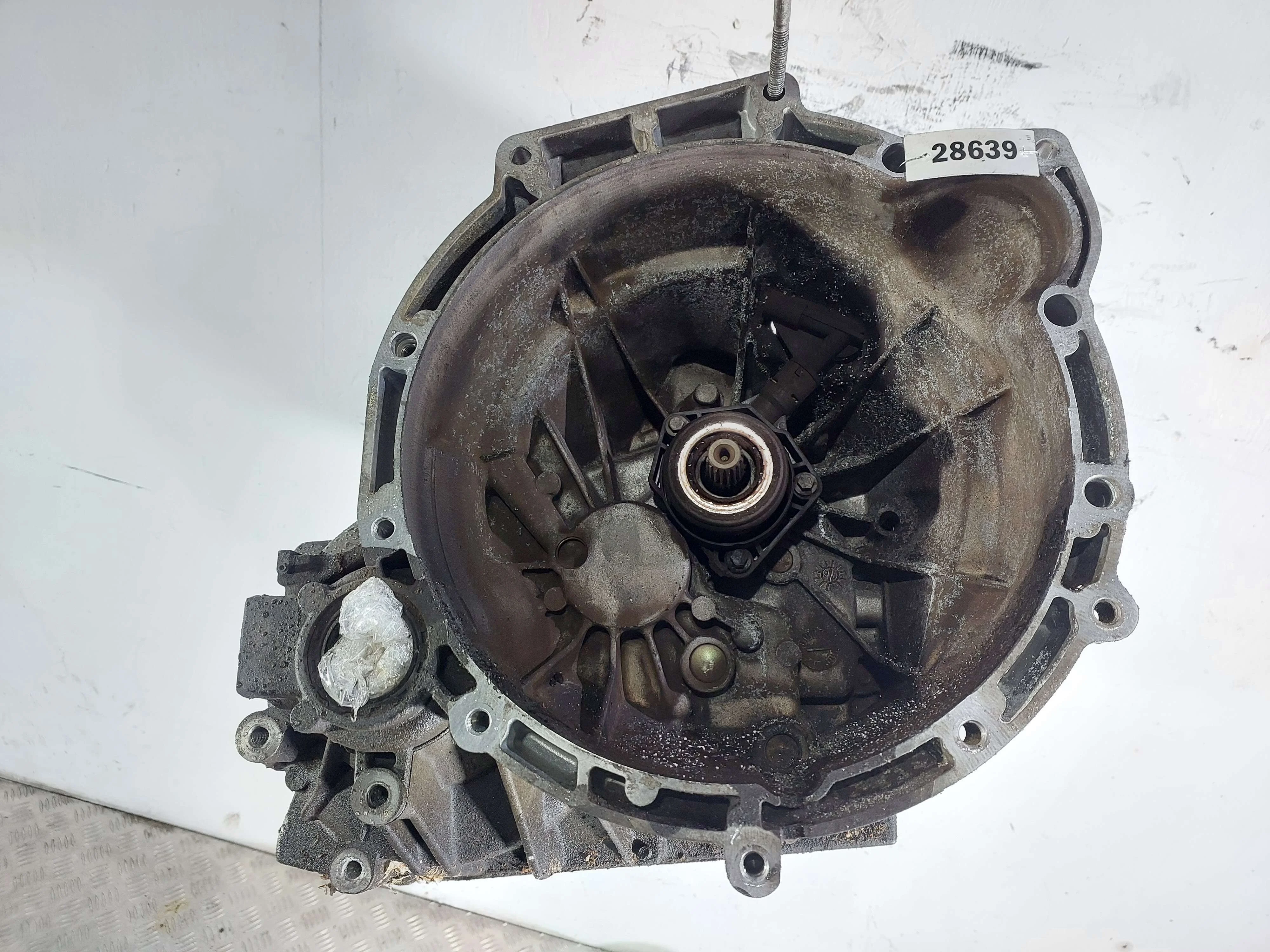 КПП механическая (МКПП) Ford Focus 1.6 бензин 2006