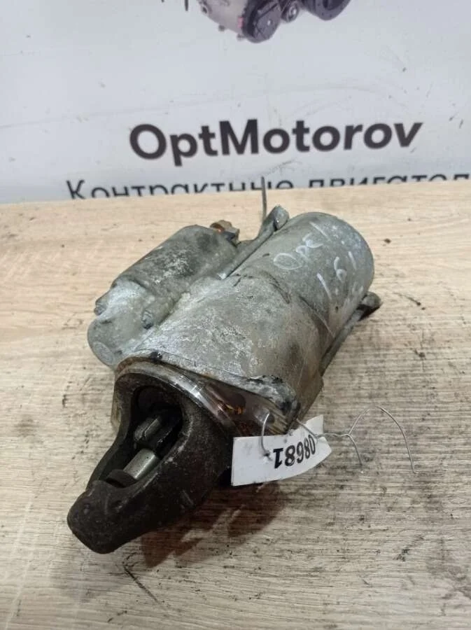 стартер Opel Astra  бензин 2008
