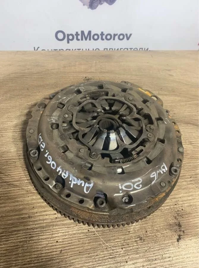 маховик Audi A4  дизель 2007