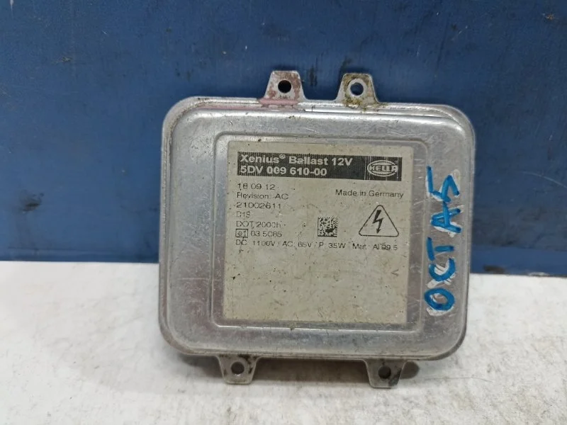 Блок розжига Skoda Octavia A5 2004-2013 1Z0941641B 1Z