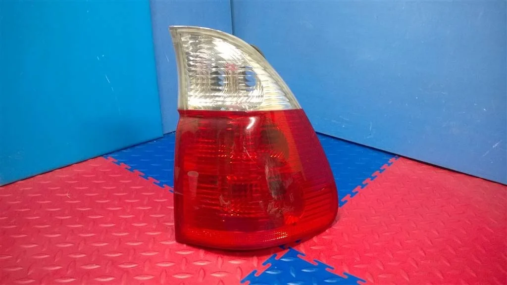 фонарь наружный BMW X5 E53  M54B30 231 лс 3.0i