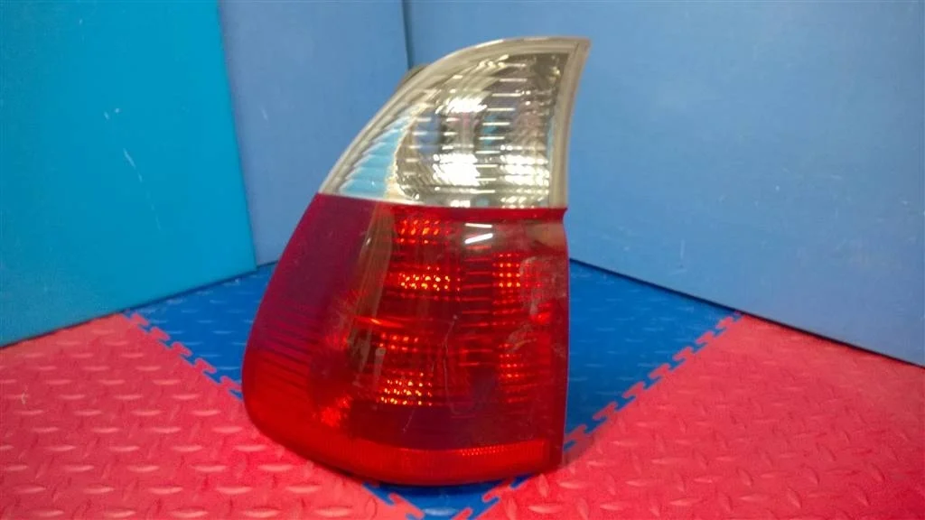 фонарь наружный BMW X5 E53  M54B30 231 лс 3.0i