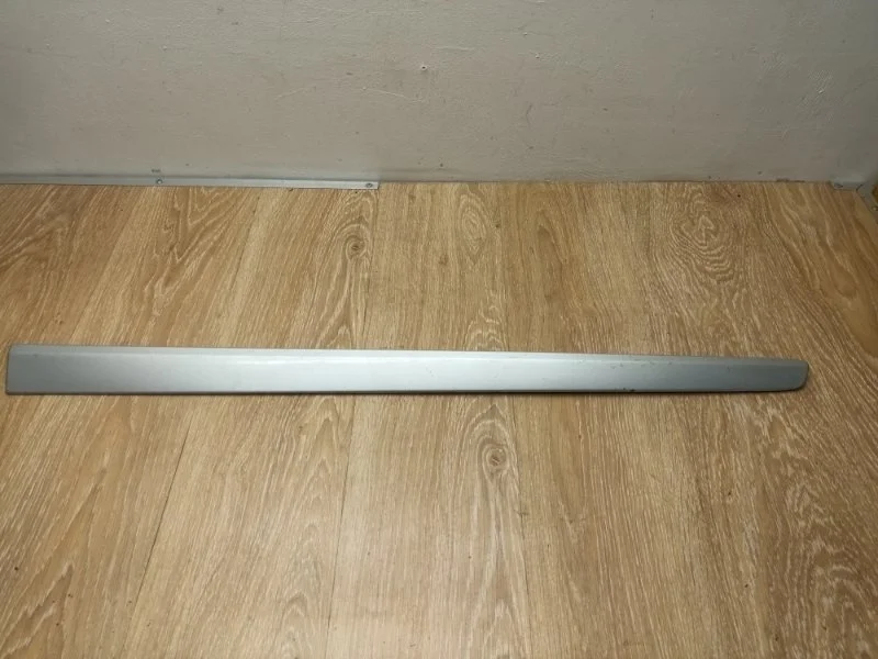 Молдинг двери Mercedes ML W164