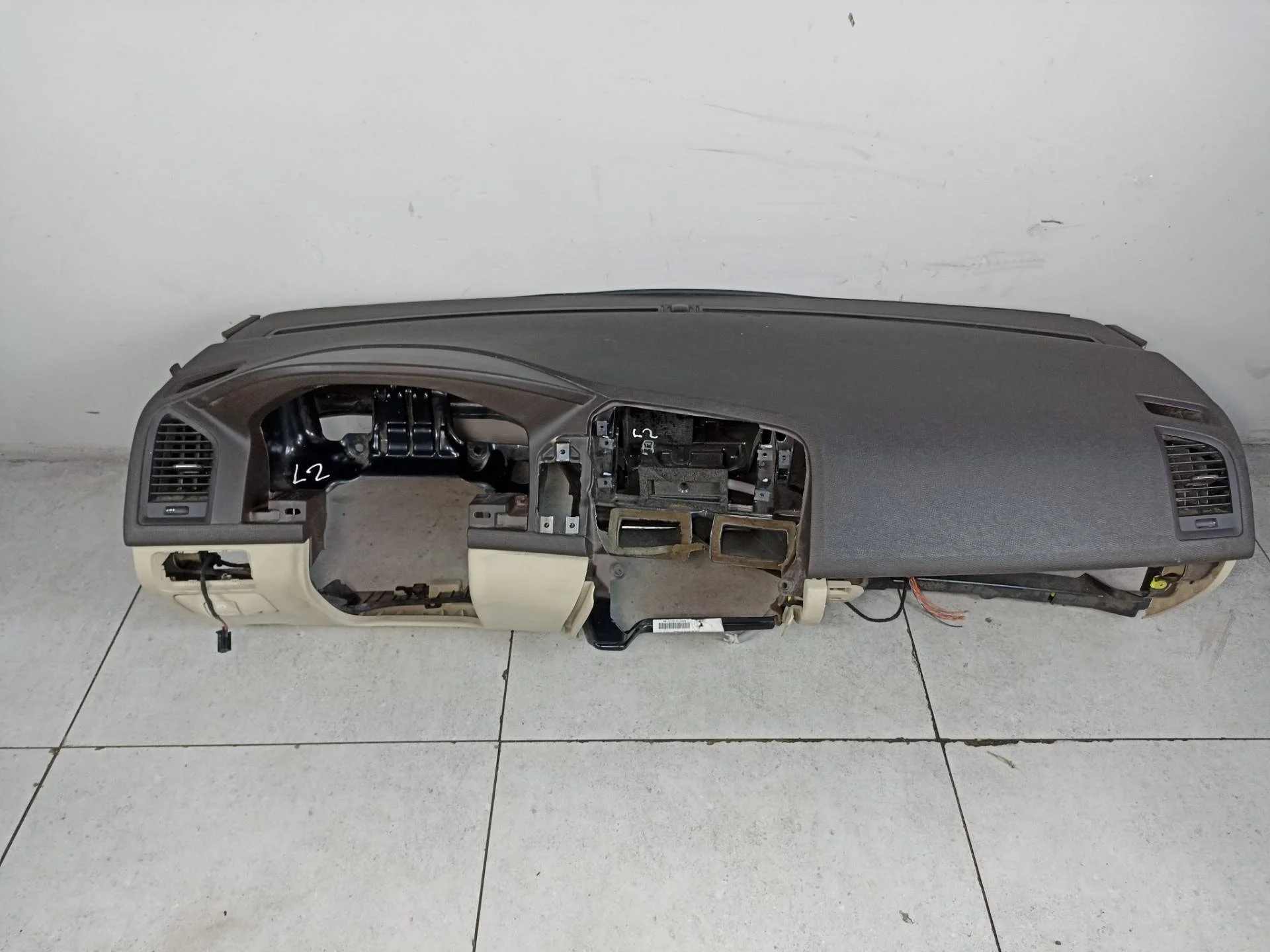 Панель передняя салона (торпедо) Volvo XC60 2011
