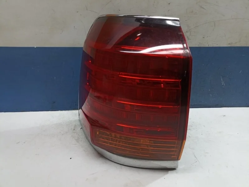 Фонарь наружный Lexus Lx570 8156160770 URJ201 5.7 3URFE, левый