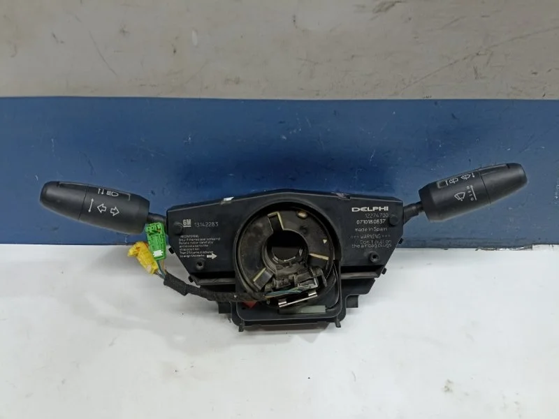 Переключатель подрулевой Opel Corsa D 13142283 D