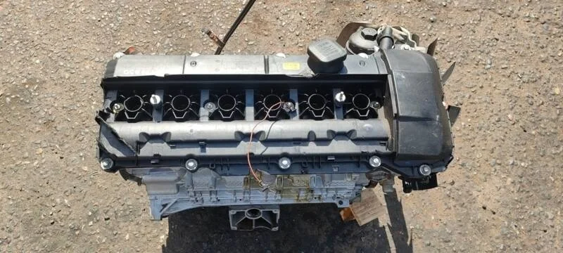 Двигатель M54B30