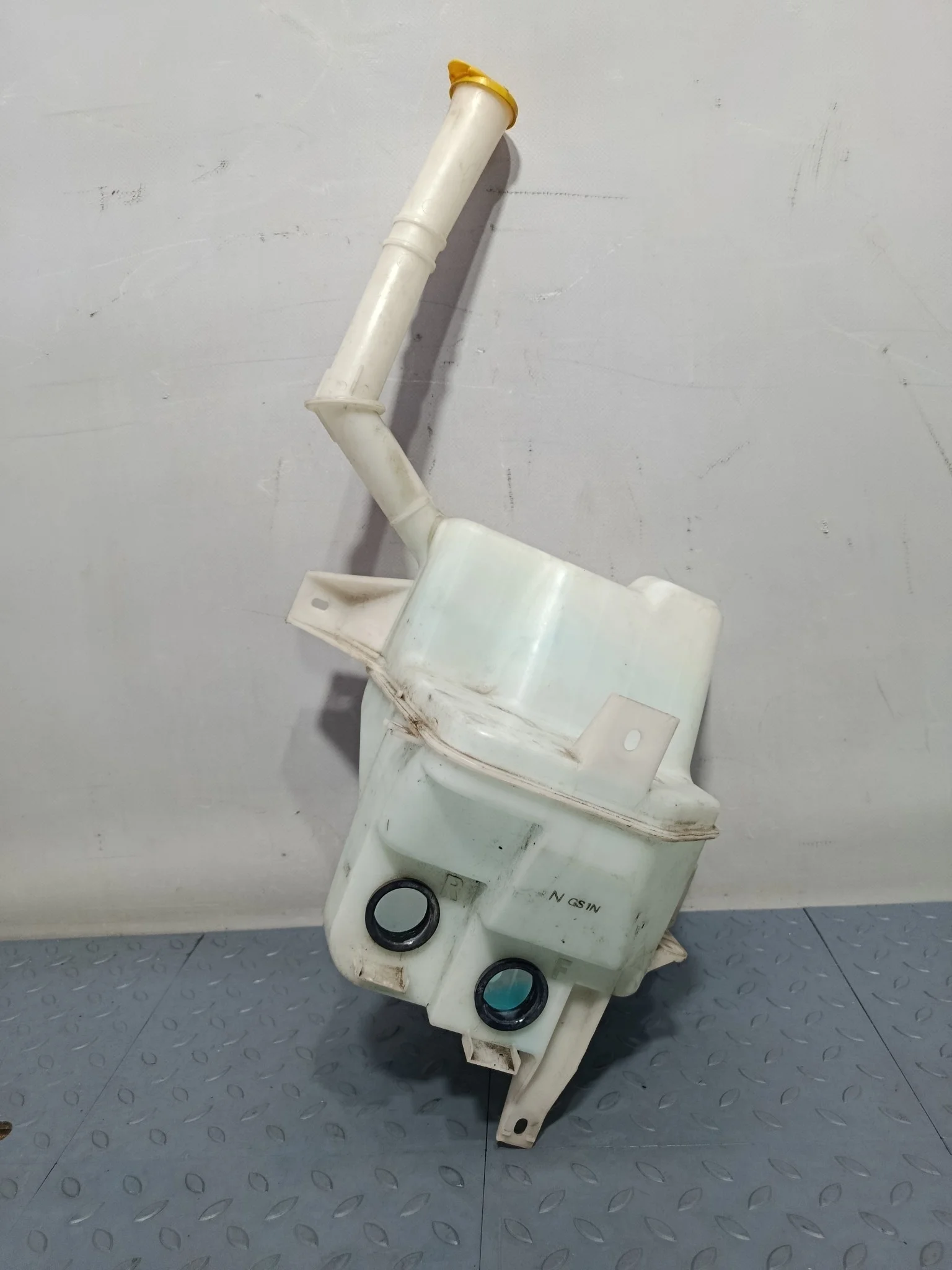 БАЧОК ОМЫВАТЕЛЯ MAZDA ATENZA MAZDA6 GH GH5AP GH5AS GH5AW GH5FP GH5FS GH5FW GHEFP GHEFS GHEFW ПОД 2 МОТОРА GS1E67480