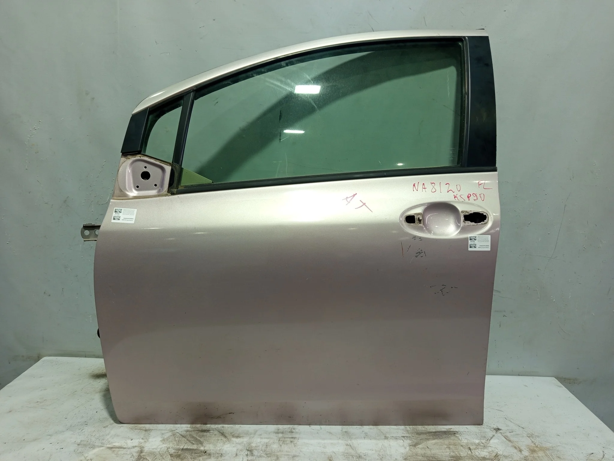 ДВЕРЬ TOYOTA VITZ YARIS KSP90 NCP90 NCP91 NCP95 NLP90 NSP90 SCP90 ZSP90 6700252340 ПЕРЕДНЯЯ ЛЕВАЯ 5 DOOR розовый, 3P3 NA8120