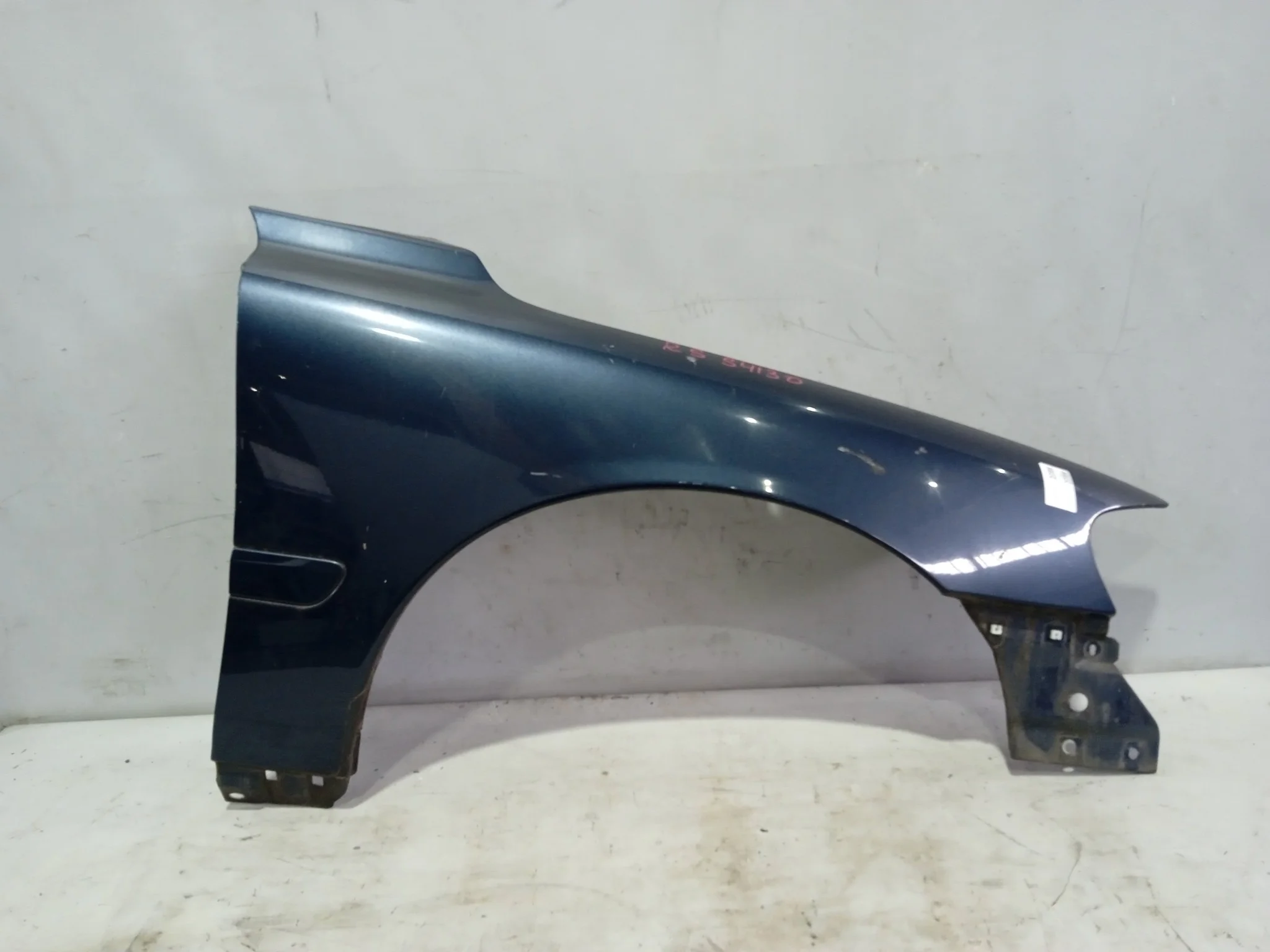 КРЫЛО VOLVO S60 V70 RH RS SJ SW 30796493 ПЕРЕДНЕЕ ПРАВОЕ синий S4130