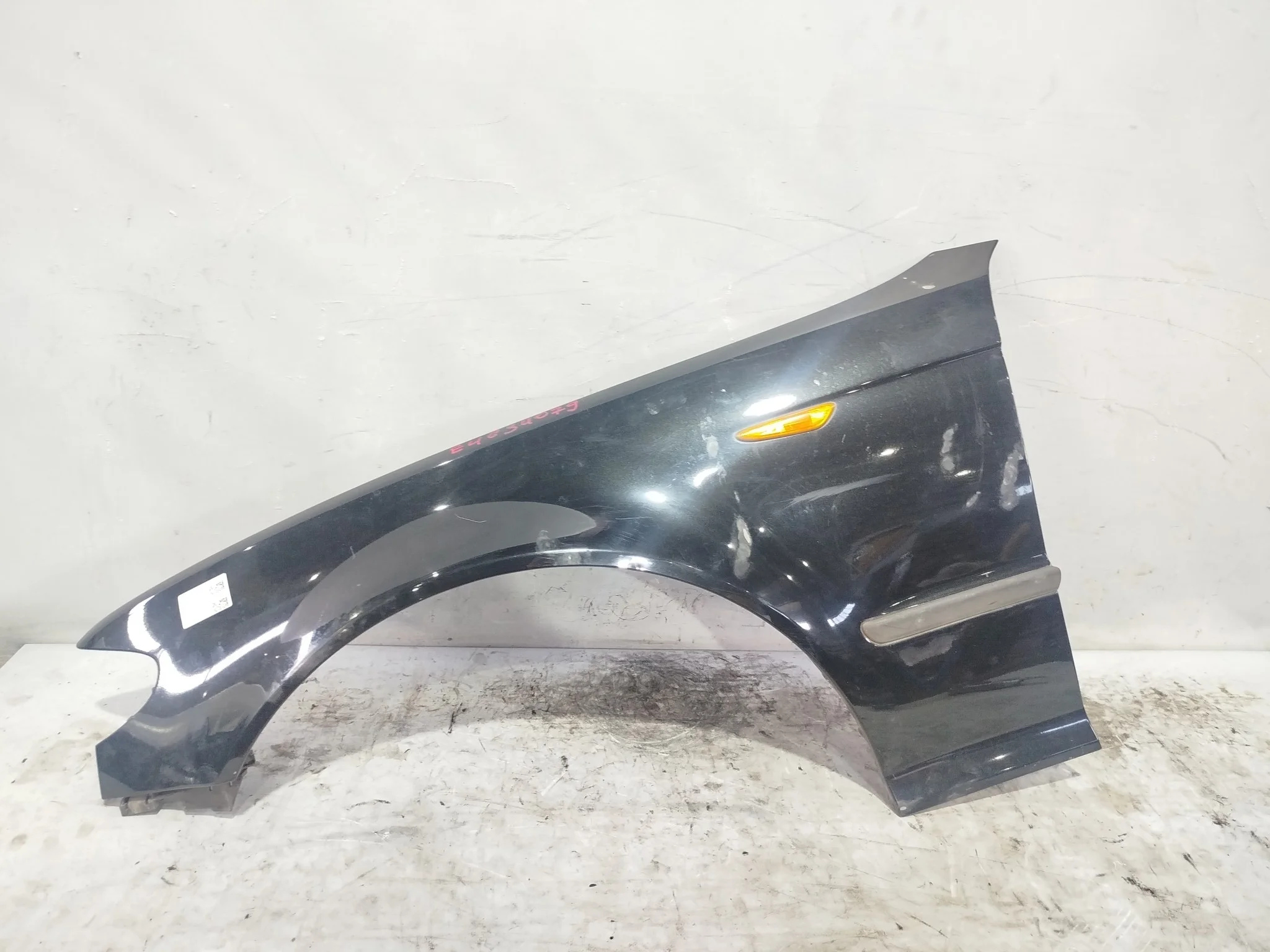 КРЫЛО BMW 3-SERIES E46 41357042323 ПЕРЕДНЕЕ ЛЕВОЕ 2 МОДЕЛЬ SEDAN WAGON черный, 475 S4079