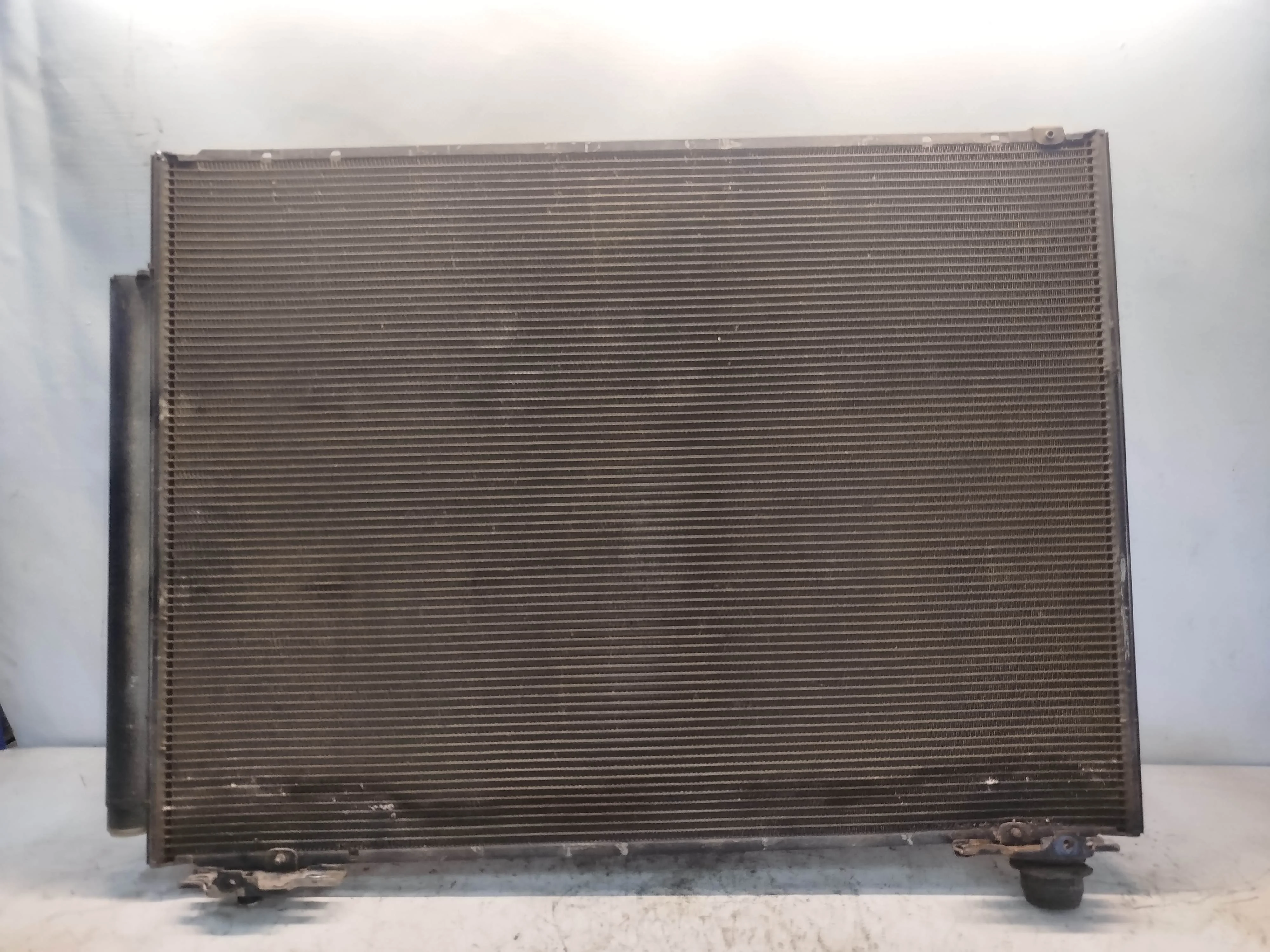 РАДИАТОР КОНДИЦИОНЕРА TOYOTA ALPHARD ANH10W ANH15W MNH10W MNH15W 8846158011 1 МОДЕЛЬ Q269Z