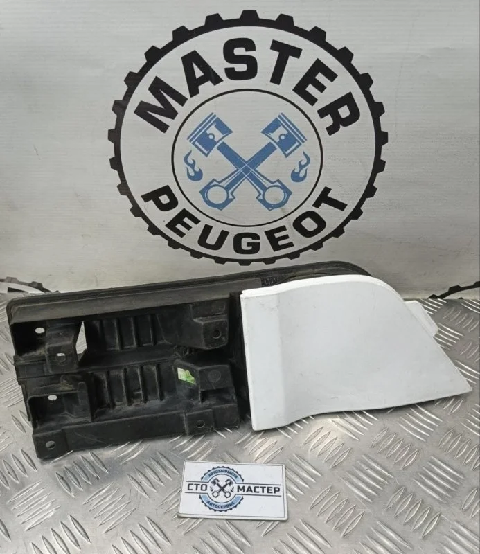 Люк бензобака Ford Transit