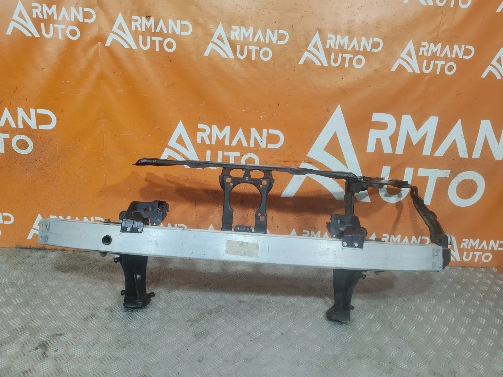 Усилитель бампера Mercedes -Class 2006-2009 W211, S211