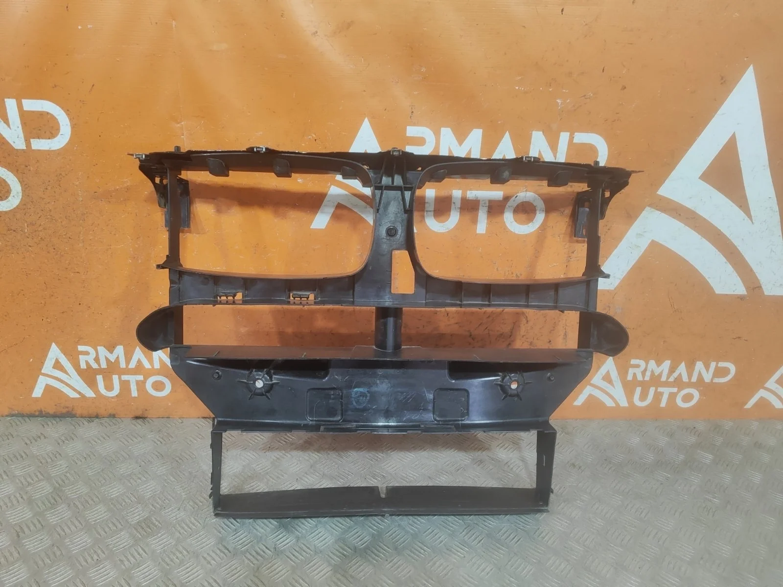 Воздуховод радиатора BMW X6 2014-2019 F16