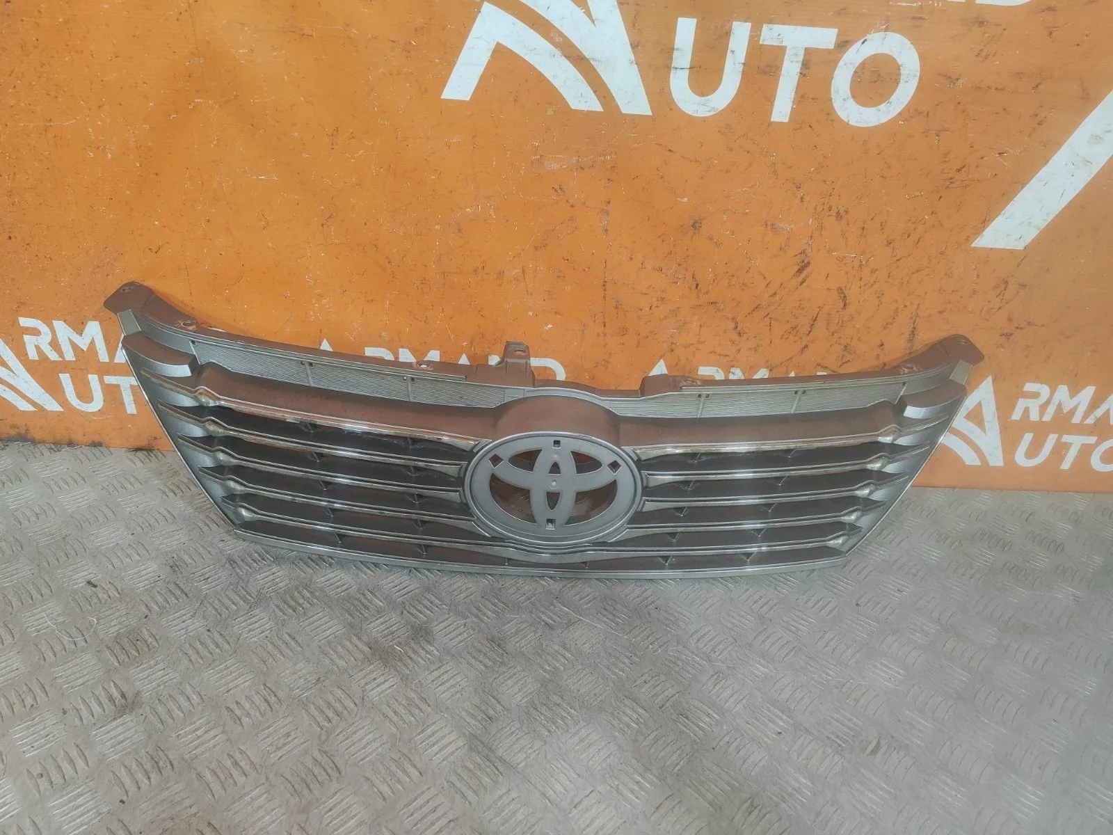 Решетка радиатора Toyota Camry 2011-2014 7 XV50