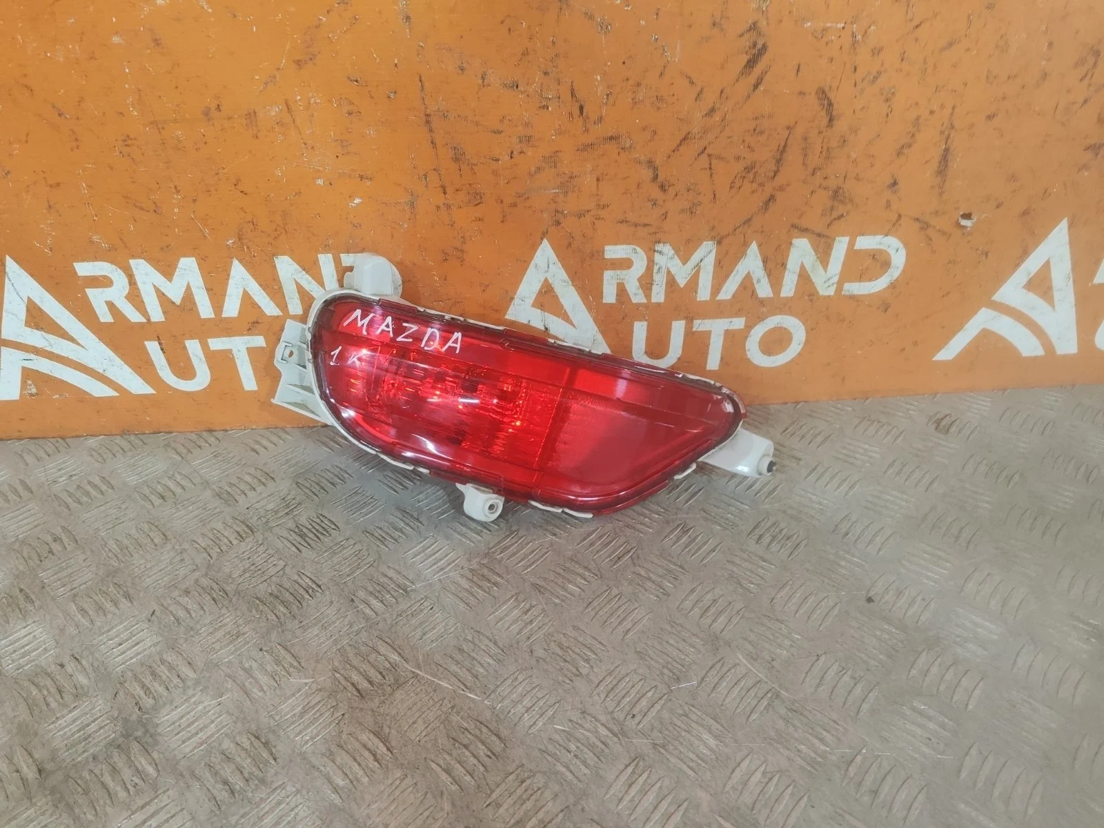 Фонарь противотуманный Mazda CX-5 2017-нв