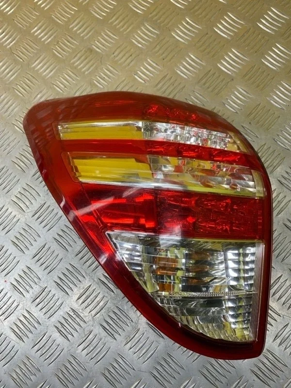Фонарь задний левый Toyota Rav 4 (XA30) (2005-2014) 2009