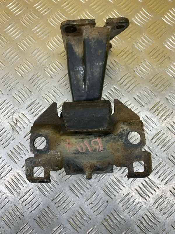 Подушка крепления двигателя Nissan Navara (D40) 2004-2015 2008 Пикап