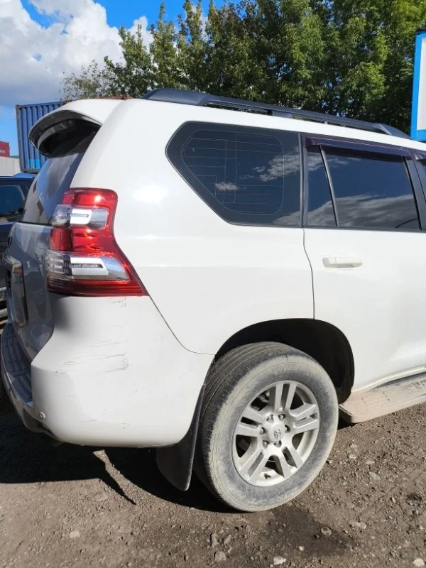 Крыло заднее правое Toyota Land Cruiser Prado 150 (2009-2023) 2013 Внедорожник