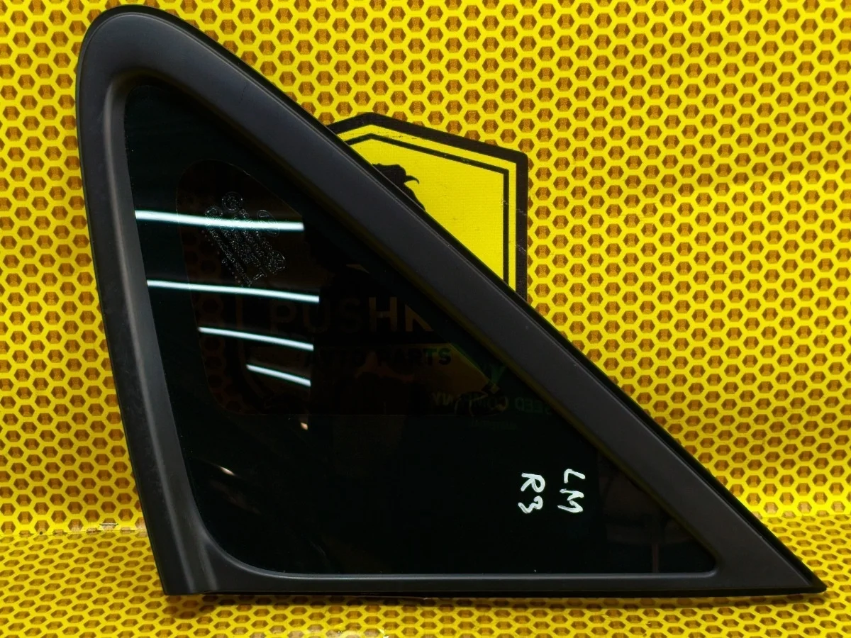 Стекло кузовное Hyundai IX35 2012 LM