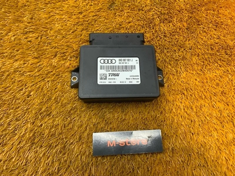 Блок управления стояночным тормозом Audi A4 2012 B8/8K