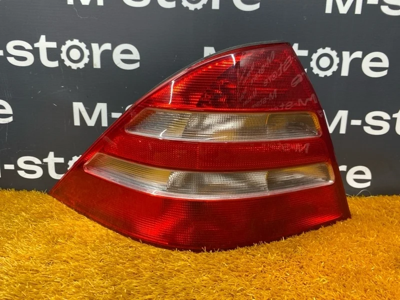 Фонарь задний Mercedes-Benz -Class 2000 W220