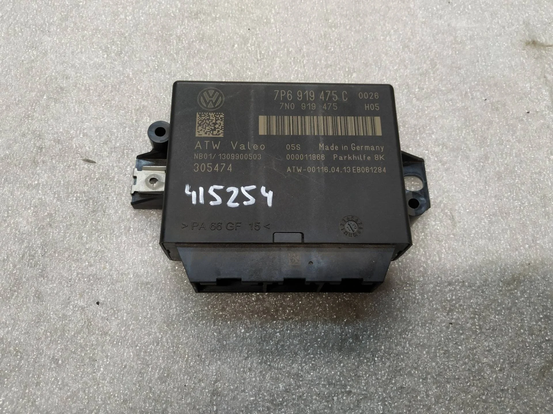 Блок контроля парковки Volkswagen Touareg 2 7P6 2013