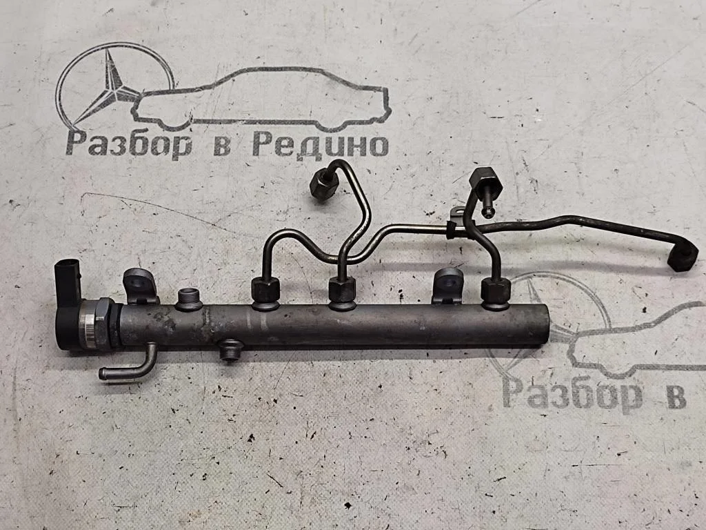 Рампа топливная Mercedes-Benz